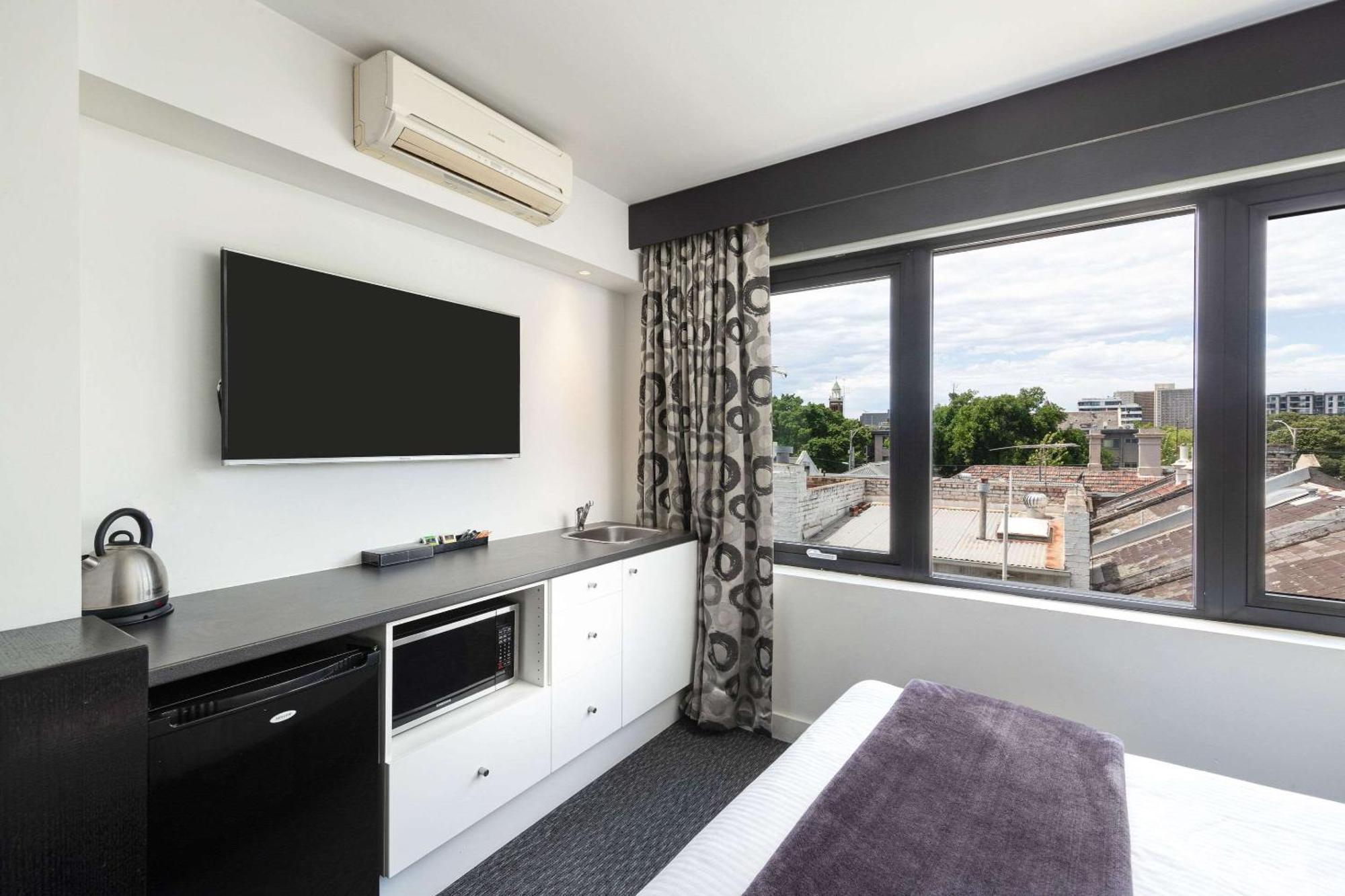 Comfort Hotel East Melbourne Bagian luar foto